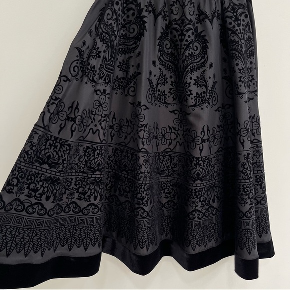 Y2K Vintage MSK Full Velvet Flocked Swing Skirt Black Floral Geometric Patterns - Picture 2 of 9